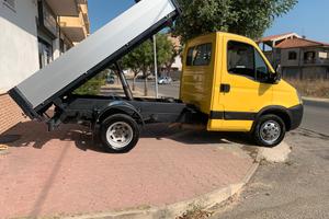 Iveco Daily ribaltabile fatto a nuovo