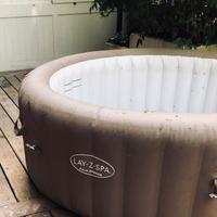 Piscina idromassaggio gonfiabile