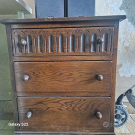 Mobiletto Antiquariato