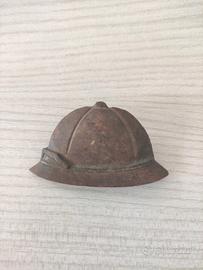 Spilla  casco coloniale campagna d'Etiopia
