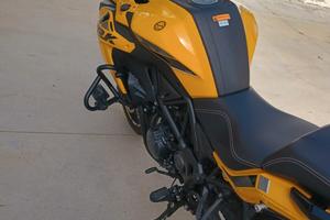 Benelli trk 502x