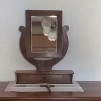 piccola vecchia speccchiera