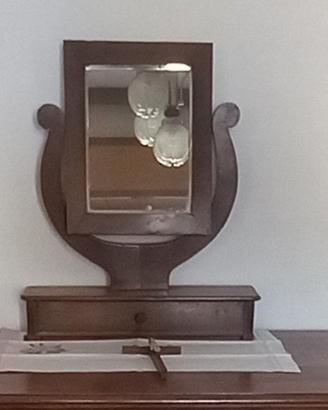 piccola vecchia speccchiera