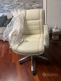 Poltrona da ufficio in pelle bianca NUOVA