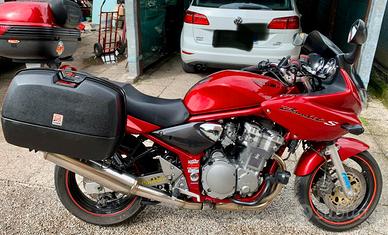 Tris valigie givi +telaietto completo bandit 600