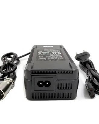 Caricatore 36V 3A bici e scooter elettrici Univers