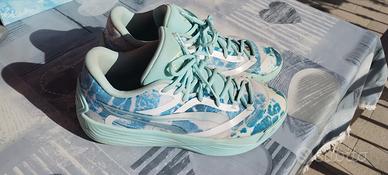 vendi scarpe basket 