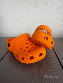 Crocs bimbo arancio