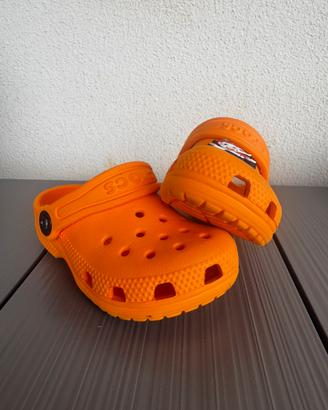 Crocs bimbo arancio