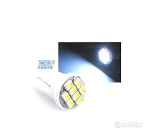LED LAMPADINA T10 8LED