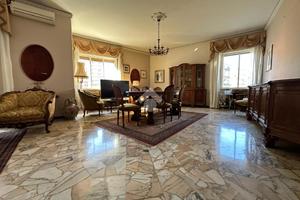 MULTILOCALE A CATANIA