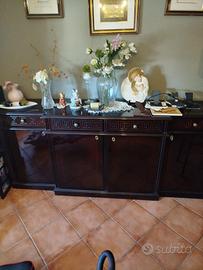 Credenza in stile inglese