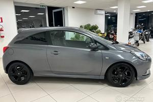 Opel Corsa E coupé bcolor 