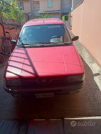 Alfa Romeo 33 Red