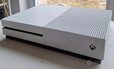 Xbox One s + controller + 5 giochi
