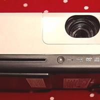 VIDEOPROIETTORE EPSON EMP-DM1 CON LETTORE DVD