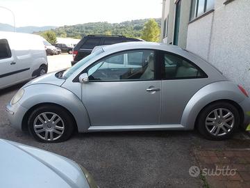 VOLKSWAGEN New Beetle - 2006