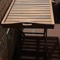 Tavolino in legno la parte di sopra è rimovibile