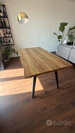 Tavolo in legno