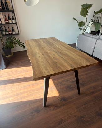 Tavolo in legno
