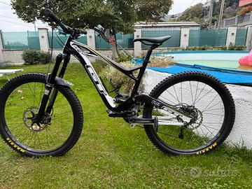 Mountain bike GT full carbon tg.M