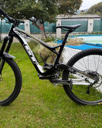 Mountain bike GT full carbon tg.M