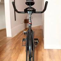 Spin bike (cyclette) per allenamento a casa