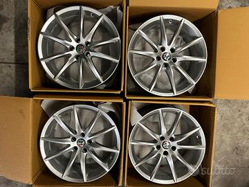 Cerchi ORIGINALI ALFA ROMEO R19 Stelvio