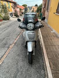 Aprilia Scarabeo 200 IE