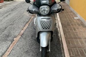 Aprilia Scarabeo 200 IE