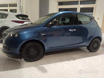 Lancia Ypsilon 1.0 FireFly 5 porte S&S Hybrid Ecoc