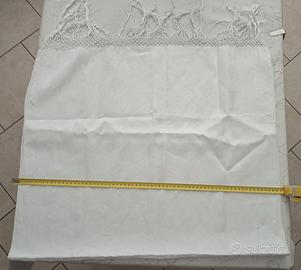 2 asciugamani bianchi in lino