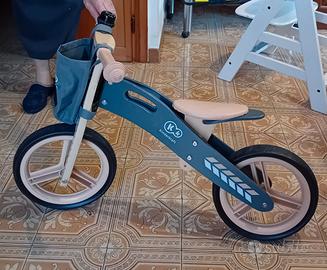 bicicletta senza pedali