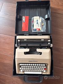Macchina da scrivere Olivetti Lettera 35