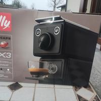 macchina caffè Illy