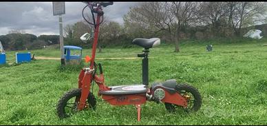 Monopattino motore a catena