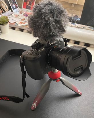 Panasonic GH5 + Leica 12-60mm — Kit Professionale