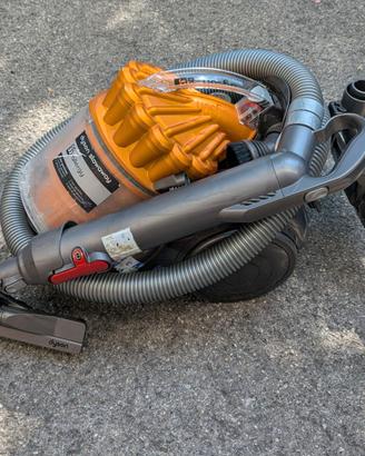 Aspirapolvere  Dyson DC 32 allergy - per ricambi