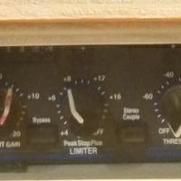 DBX 1066 Comp/limiter/gate