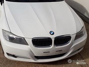Bmw 320 2009 ricambi