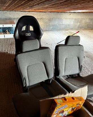 Sedili posteriori pajero v20