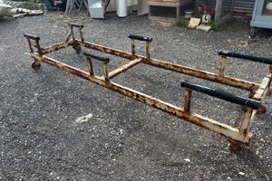 Carrello invasatura gommone