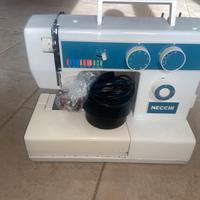 Macchina da cucire Necchi 574