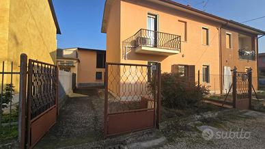 CASA SEMINDIPENDENTE A PIZZIGHETTONE