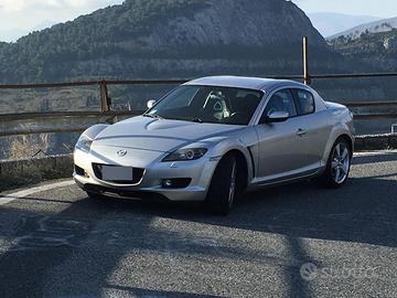 Mazda r8 2005