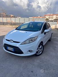 Ford Fiesta 1.4 TDCi 5p. Titanium