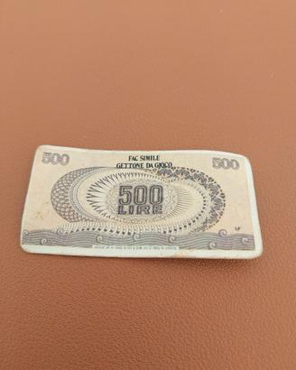 Portachiavi e 500 Lire
