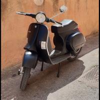 Vespa pk 50 XL modificata nera opaco