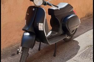 Vespa pk 50 XL modificata nera opaco