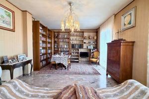 Appartamento di 120 m² con 5 locali e box auto a S